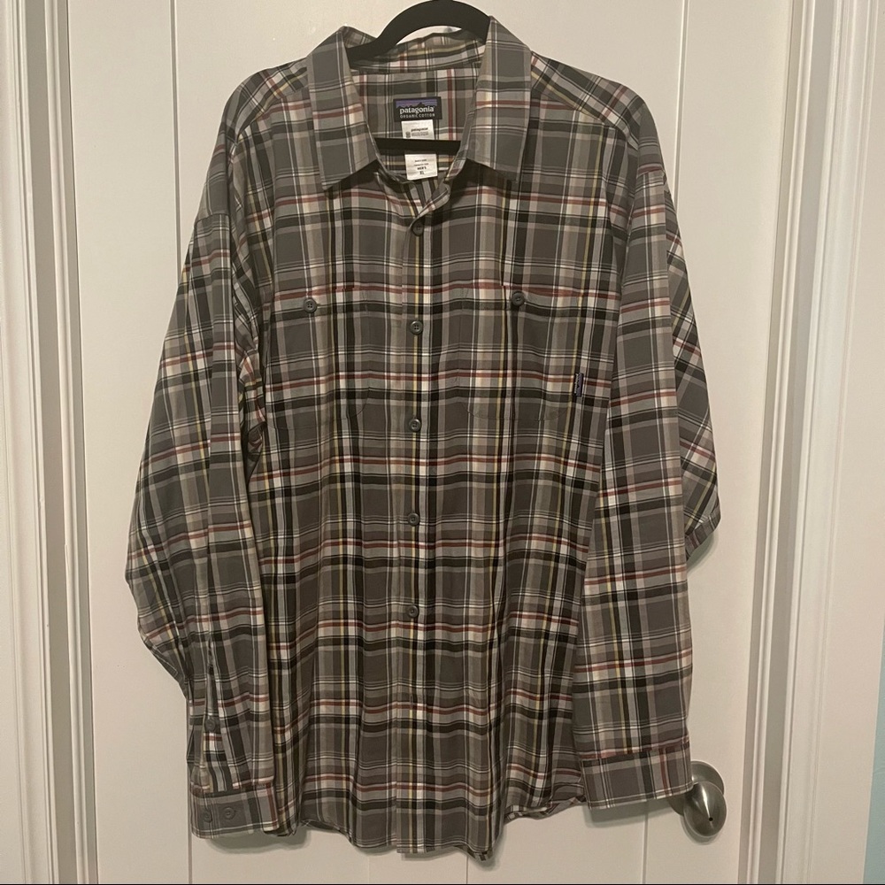Patagonia size XL 100% organic cotton gray, maroon, yellow, and white flannel!